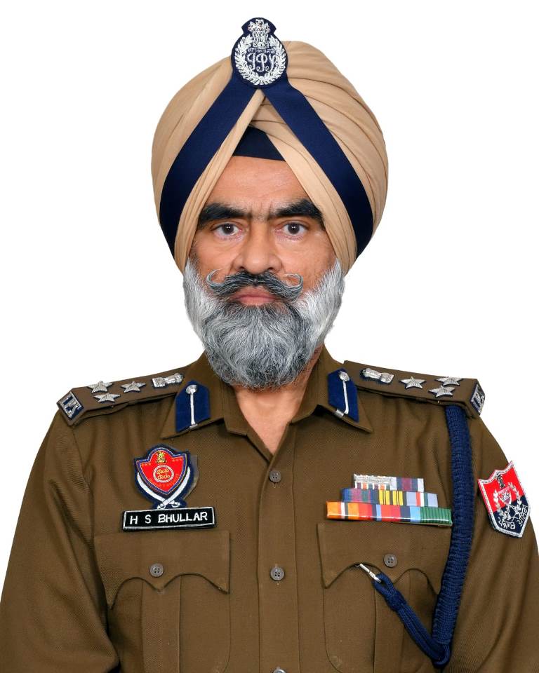 People of the districts under the range can meet me daily: DIG Bhullar